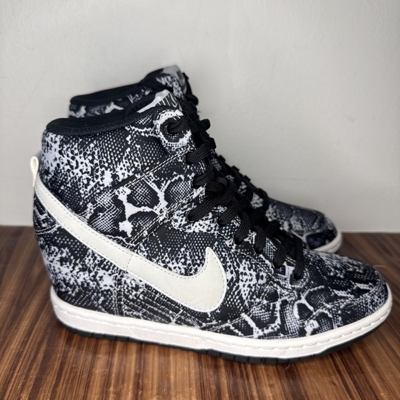 Nike Dunk Woman's 7 Sky Hi High Print Hidden Wedge Heel Snake Skin Pure Platinum - Picture 6 of 10